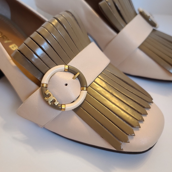 Tory Burch | Multi Logo Kiltie Loafer Pumps in Brie/Sunflower Seed Size 7.5 - Picture 3 of 13